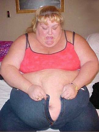 fatwomentryingtogetpantson fatwomentryingtogetpantson