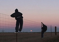 illegal_border_crossing